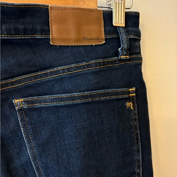 Madewell 9” High Rise Skinny Jeans Dark Denim - Picture 5 of 9